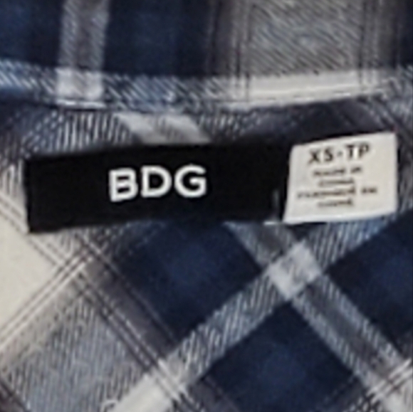 BDG luxury feel flannel withlace petticoat underlay pearl snaps oversized xsmall - Picture 5 of 6